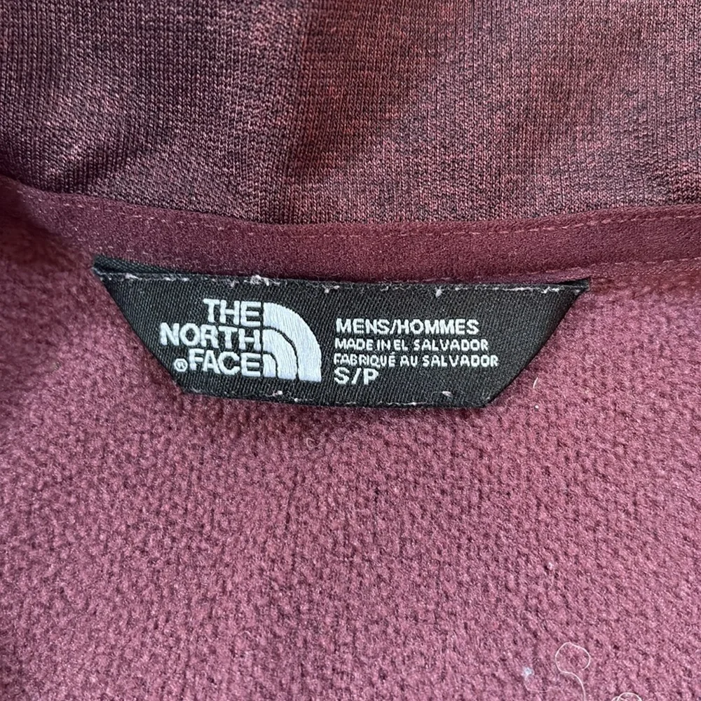 The North Face long sleeve fleece lined 1/2 zip sweatshirt